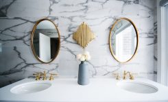 Tres ideas de baños de mármol que te encantarán
