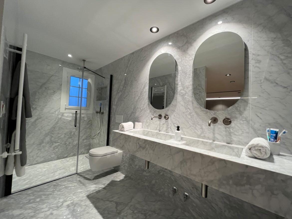 baño de mármol